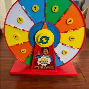 Ryan’s World Red and Blue Spinning Puzzle Wheel